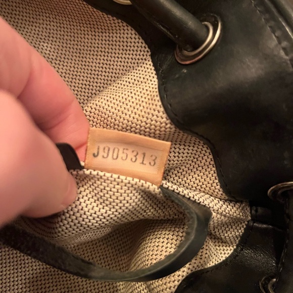 Vintage Dooney& Bourke black pebbled leather bucket drawstring bag - Picture 12 of 16